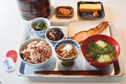 日本用餐时间,揭秘日本人的饮食习惯