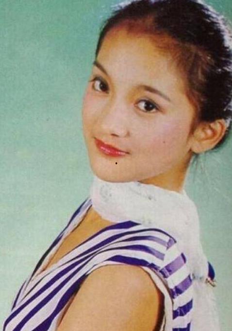 老照片明星挂历,老照片明星挂历中的经典瞬间