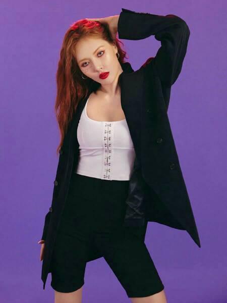 韩国三个字明星,揭秘韩国三位顶级明星的璀璨人生”